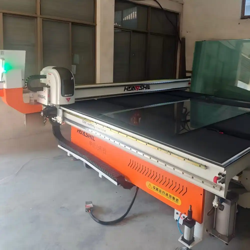 What Is a Custom Glass Loading Machine & How Does It Work?